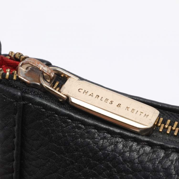 Pre Owned CH Carolina Herrera Black Leather Maria Crossbody Bag
