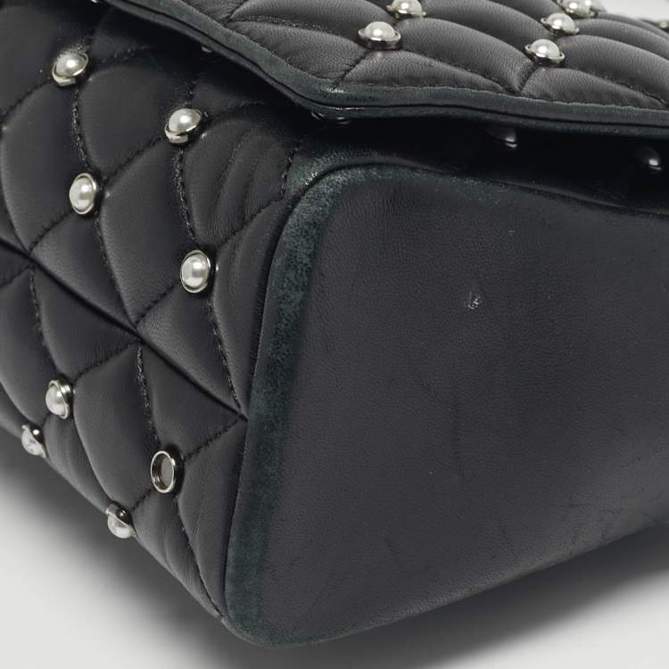 Pre Owned CH Carolina Herrera Black Quilted Leather Pearl Studded Flap Chain Shoulder Bag