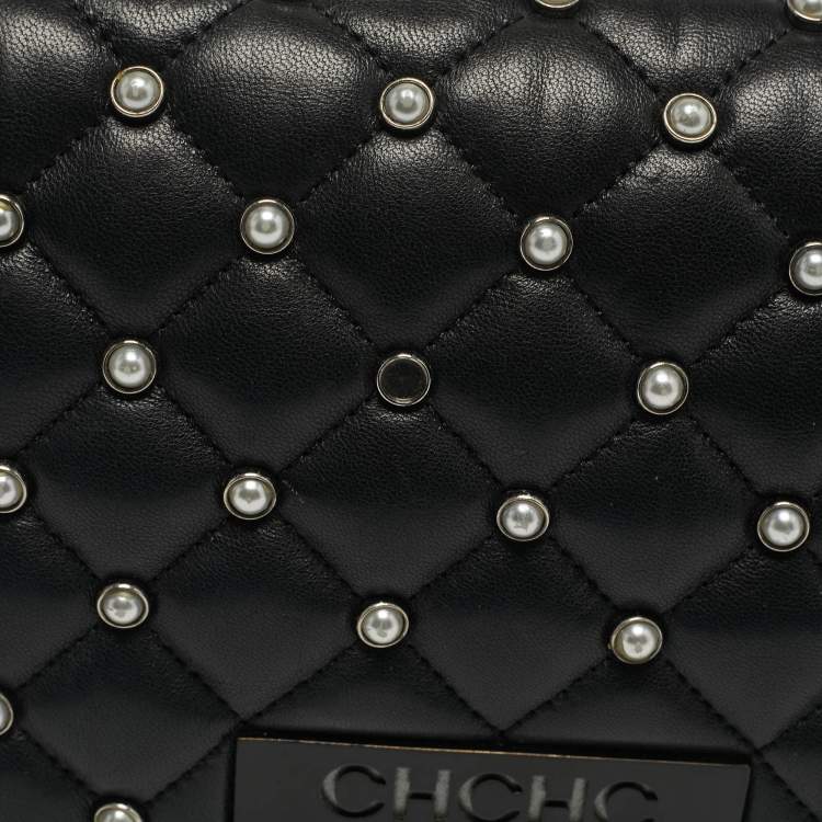 Pre Owned CH Carolina Herrera Black Quilted Leather Pearl Studded Flap Chain Shoulder Bag