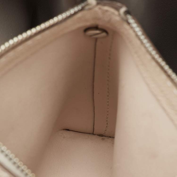 مملوكة مسبقًا CH Carolina Herrera Light Grey Leather Matryoshka Locked XS Bag