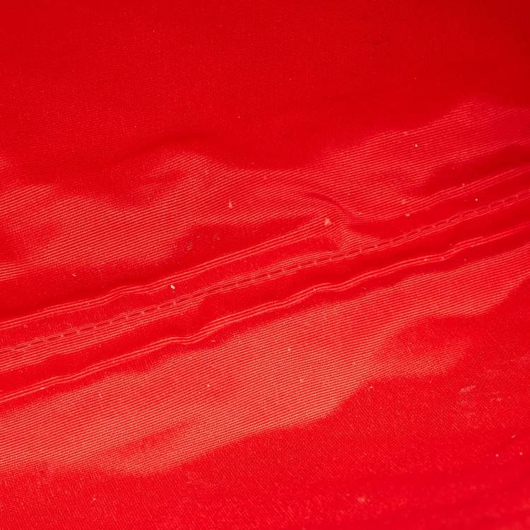 Pre Owned CH Carolina Herrera Flap Chain Navy Blue Quilted Leather Shoulder Bag