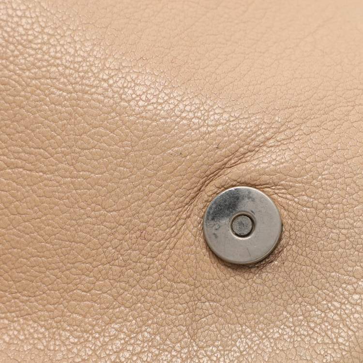 Pre Owned CH Carolina Herrera Beige Quilted Leather Chain Clutch