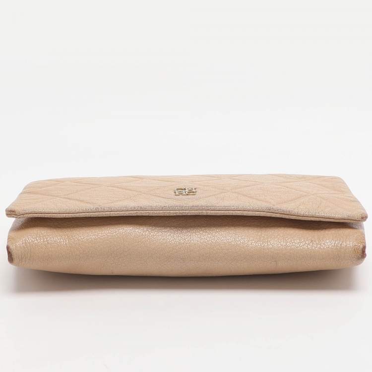 Pre Owned CH Carolina Herrera Beige Quilted Leather Chain Clutch