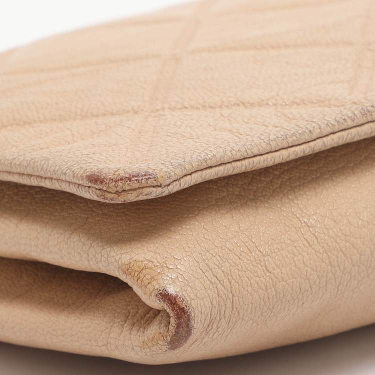 Pre Owned CH Carolina Herrera Beige Quilted Leather Chain Clutch