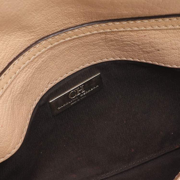 Pre Owned CH Carolina Herrera Beige Quilted Leather Chain Clutch