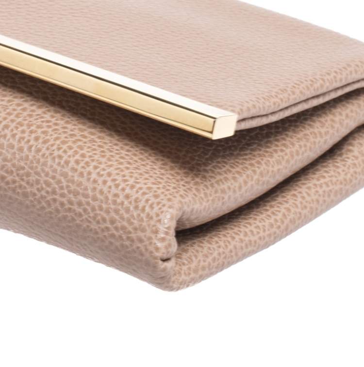 Pre Owned Carolina Herrera Beige Leather Chain Clutch