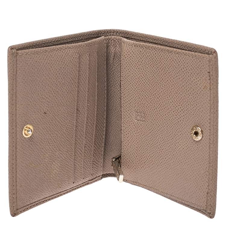 Pre Owned Carolina Herrera Beige Leather Compact Wallet