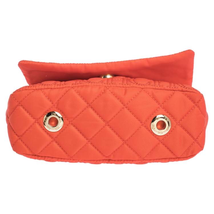 مملوكة مسبقًا Carolina Herrera Orange Monogram Nylon Shoulder Bag