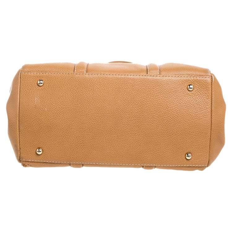 Pre Owned Carolina Herrera Beige Pebbled Leather Medium Matteo Tote