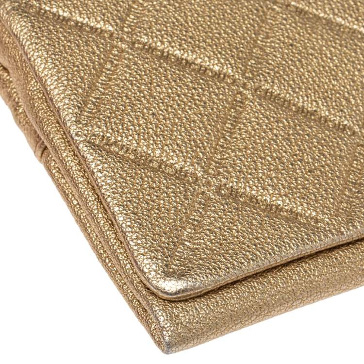 مملوكة مسبقًا Carolina Herrera Metallic Gold Quilted Leather Flap Chain Shoulder Bag