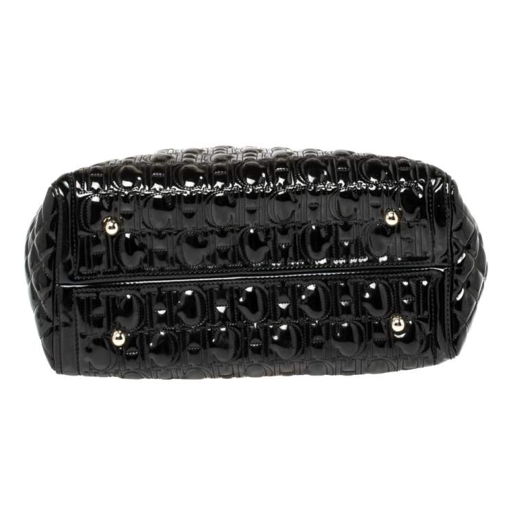 Pre Owned Carolina Herrera Black Embossed Monogram Patent Leather Chain Tote