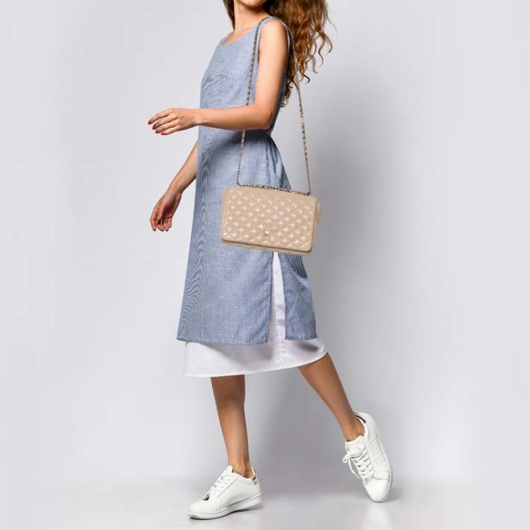 مملوكة مسبقًا Carolina Herrera Beige Quilted Leather Shoulder Bag