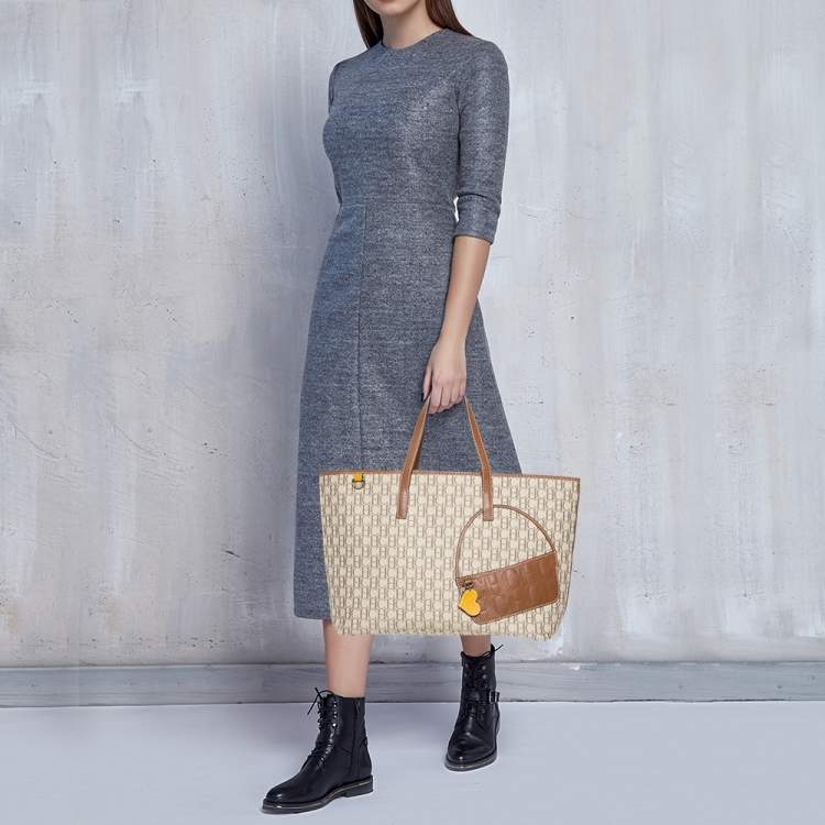 Pre Owned Carolina Herrera Brown/Beige Monogram Canvas and Leather Tote 