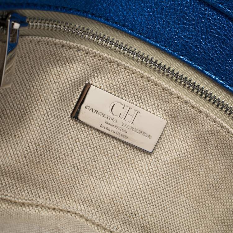 Pre Owned Carolina Herrera Metallic Blue Quilted Leather Chain Clutch