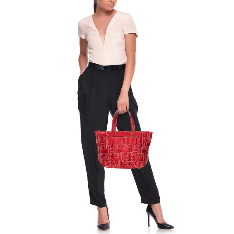 Pre Owned Carolina Herrera Red Monogram Stitch Nylon and Leather Shopper Tote
