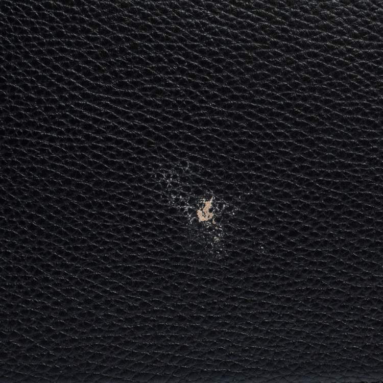 Pre Owned Carolina Herrera Black Pebbled Leather Hobo