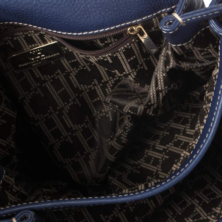 Pre Owned CH Carolina Herrera Blue Leather Flap Crossbody Bag