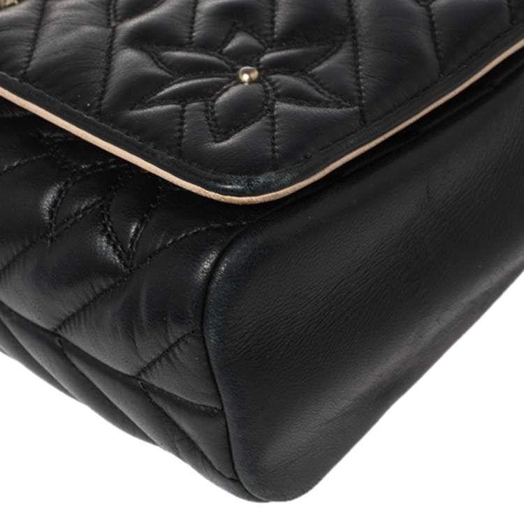 مملوكة مسبقًا CH Carolina Herrera Black Quilted Floral Leather Flap Chain Shoulder Bag