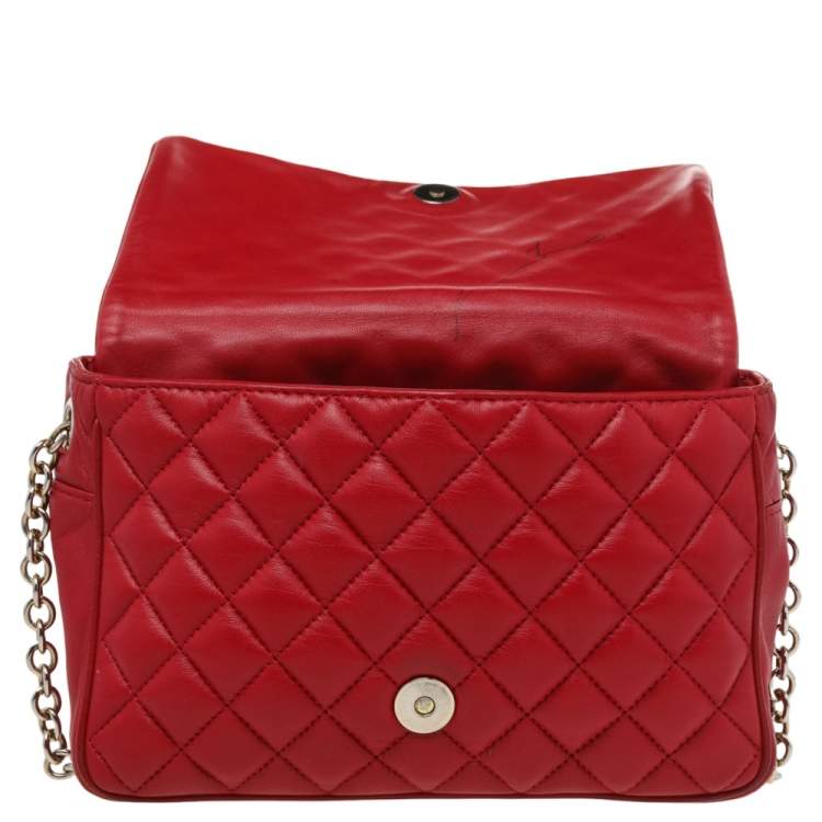 Pre Owned CH Carolina Herrera Red Quilted Leather Flap Crossbody Bag