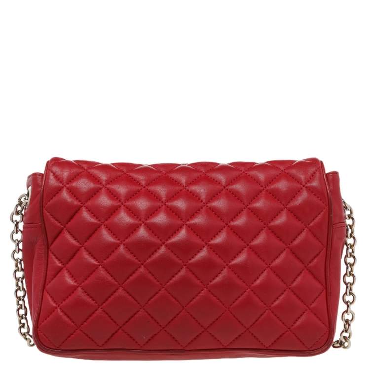 Pre Owned CH Carolina Herrera Red Quilted Leather Flap Crossbody Bag