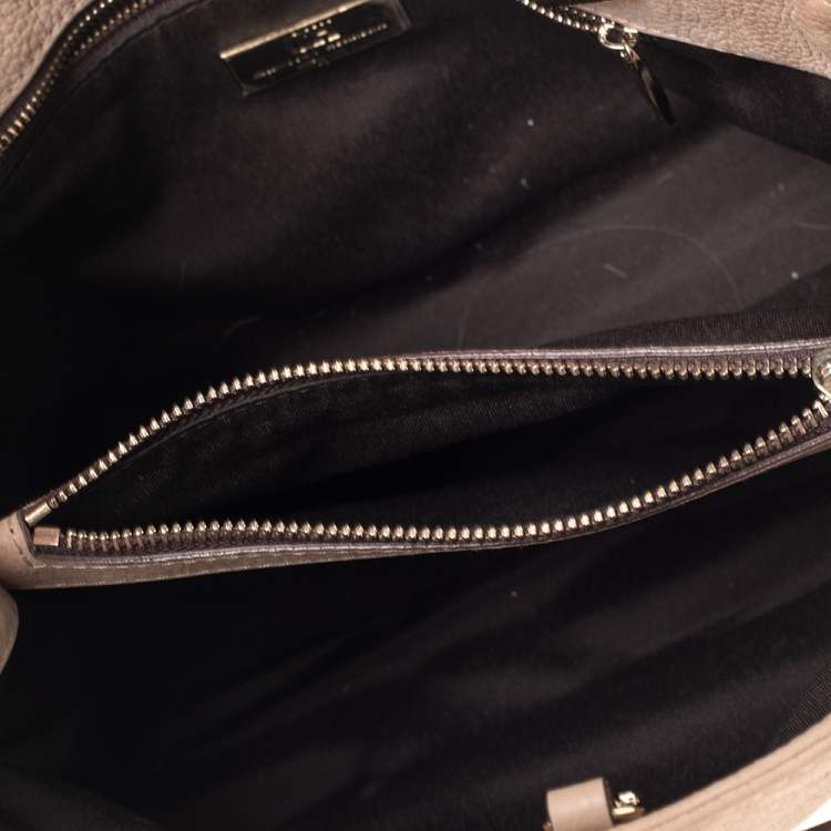 Pre Owned Carolina Herrera Beige Quilted Nubuck Leather Chain Shopper Tote