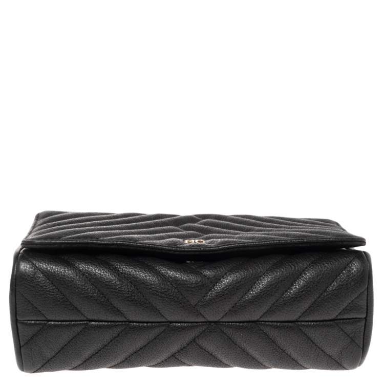 Pre Owned CH Carolina Herrera Black Quilted Leather Flap Chain Shoulder Bag