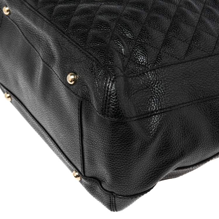 Pre Owned CH Carolina Herrera Black Quilted Leather Chain Hobo