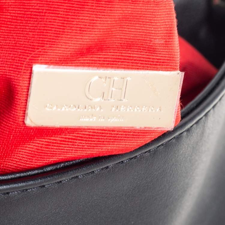 Pre Owned CH Carolina Herrera Black Leather Envelope Shoulder Bag