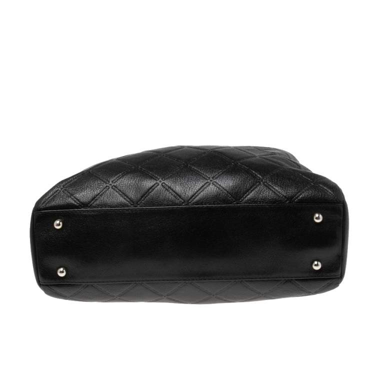 Pre Owned CH Carolina Herrera Black Quilt Pattern Leather Chain Shopper Tote
