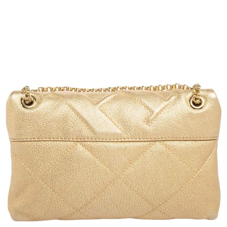 مملوكة مسبقًا CH Carolina Herrera Gold Quilted Leather Flap Chain Shoulder Bag