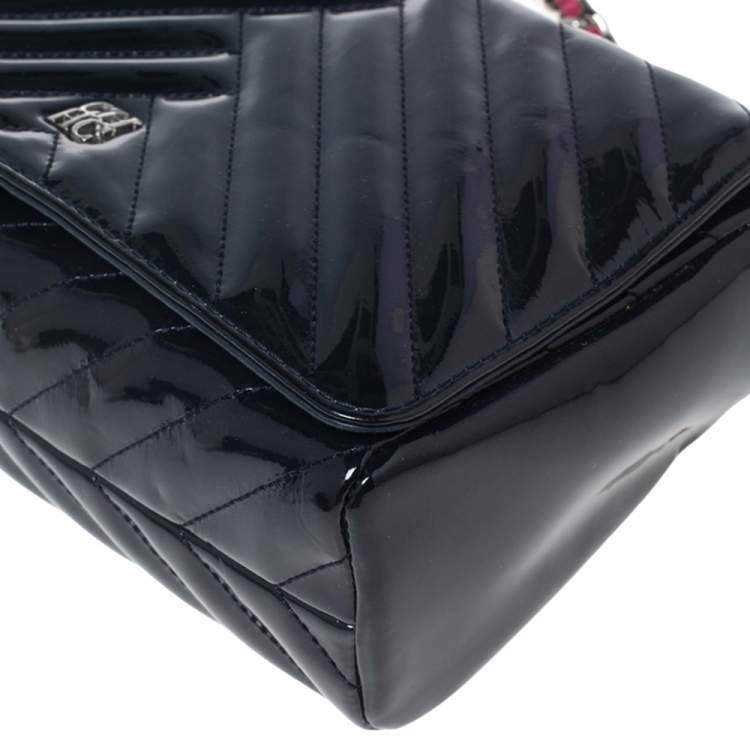 Pre Owned CH Carolina Herrera Dark Blue Chevron Patent Leather Bimba Chain Flap Shoulder Bag