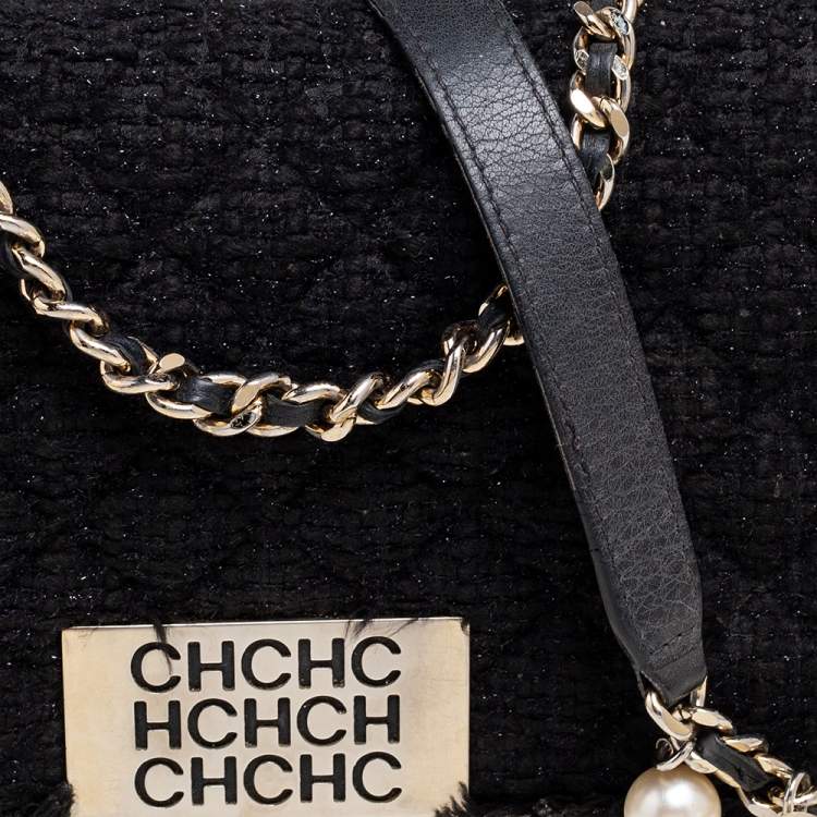 Pre Owned CH Carolina Herrera Black Fabric Pearl Embellished Shoulder Bag