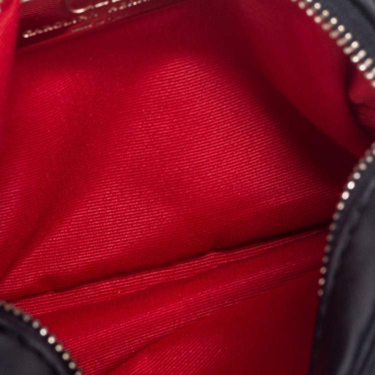 مملوكة مسبقًا CH Carolina Herrera Black Quilted Leather Logo Crossbody Bag