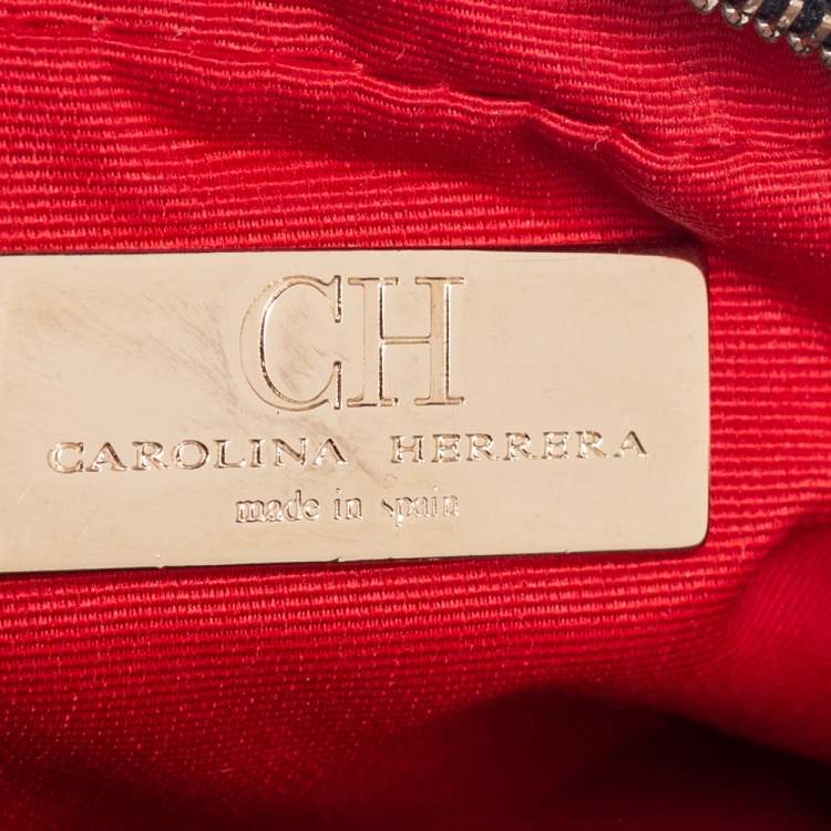 مملوكة مسبقًا CH Carolina Herrera Black Quilted Leather Logo Crossbody Bag