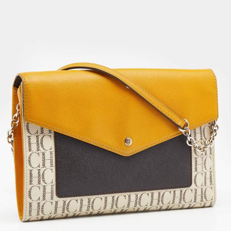 �مملوكة مسبقًا CH Carolina Herrera Multicolor Monogram Coated Canvas and Leather Envelope Flap Shoulder Bag 