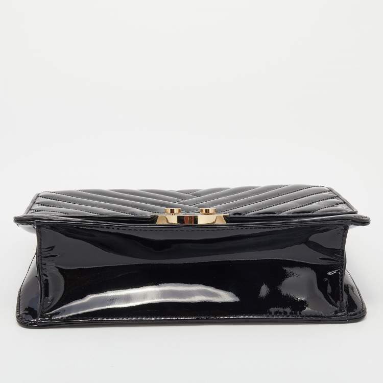 Pre Owned CH Carolina Herrera Black Patent Leather Chain Top Handle Bag