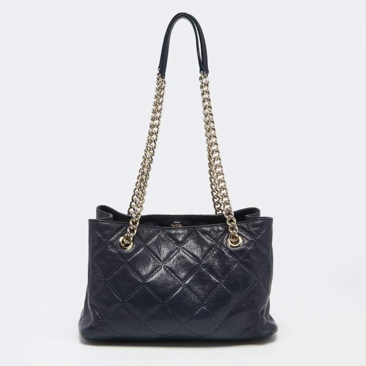 Pre Owned CH Carolina Herrera Black Embossed Quilted Leather Chain Shoulder Bag