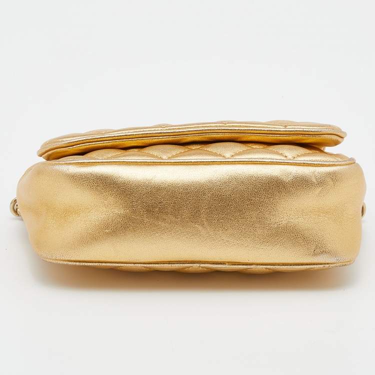 Pre Owned CH Carolina Herrera Metallic Gold Quilted Leather Chain Crossbody Bag