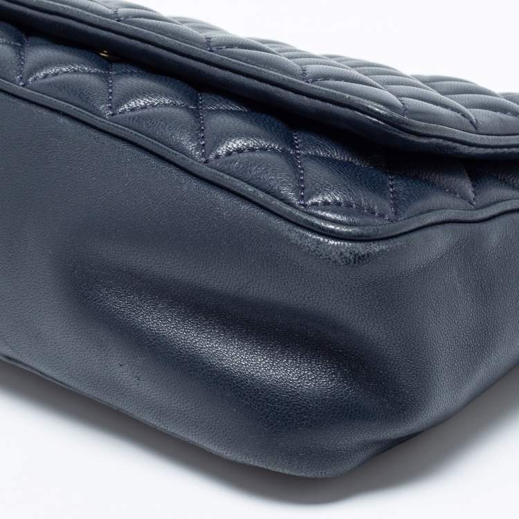 Pre Owned CH Carolina Herrera Blue Quilted Leather Flap Chain Shoulder Bag