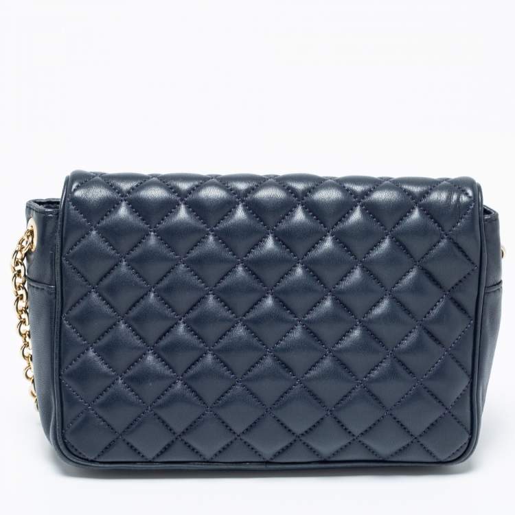 Pre Owned CH Carolina Herrera Blue Quilted Leather Flap Chain Shoulder Bag