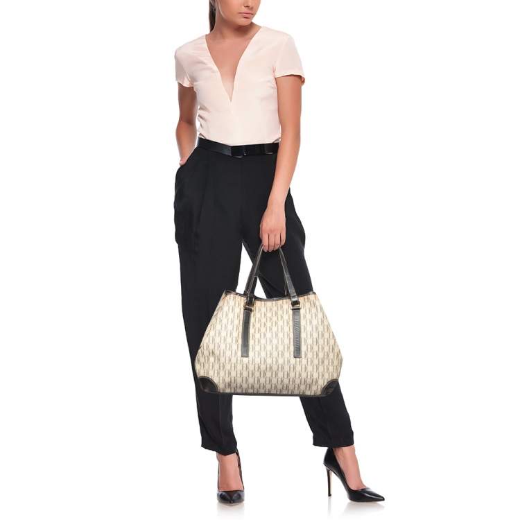 Pre Owned CH Carolina Herrera Beige/Brown Monogram Canvas And Leather Shopper Tote
