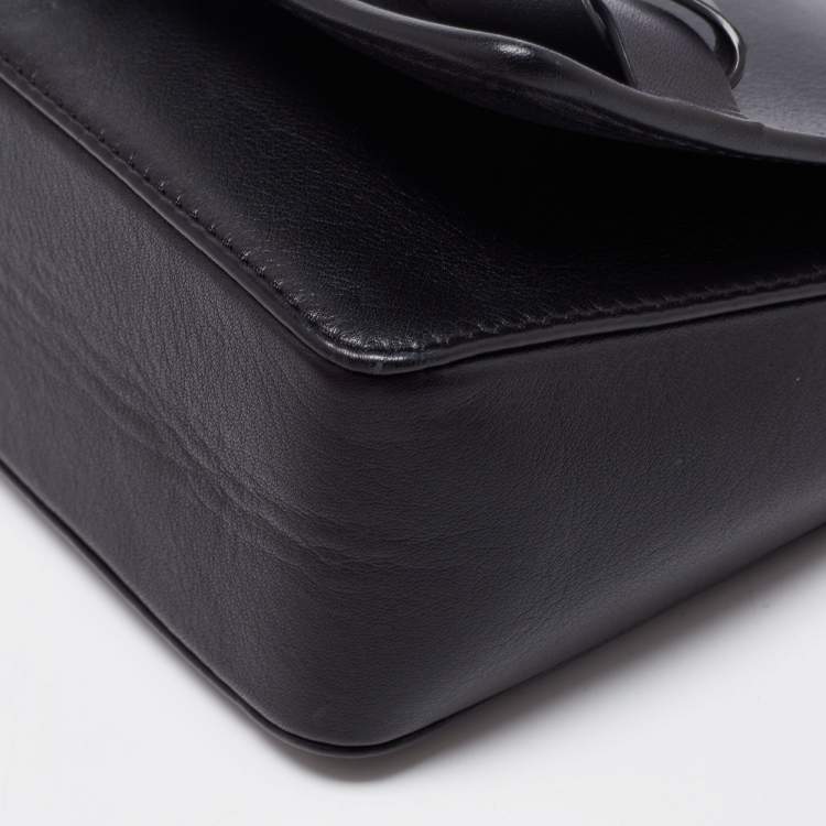 Pre Owned CH Carolina Herrera Black Leather Bow Shoulder Bag