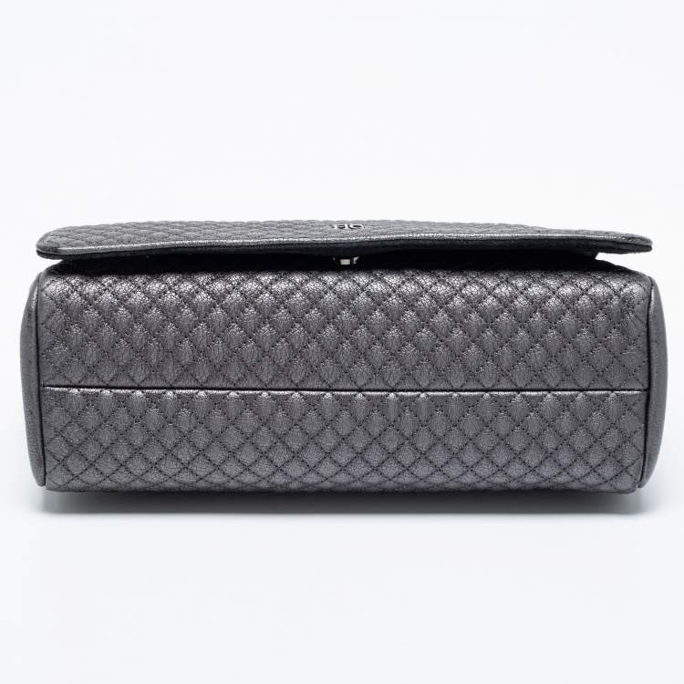 Pre Owned CH Carolina Herrera Grey Quilted Leather Flap Chain Shoulder Bag