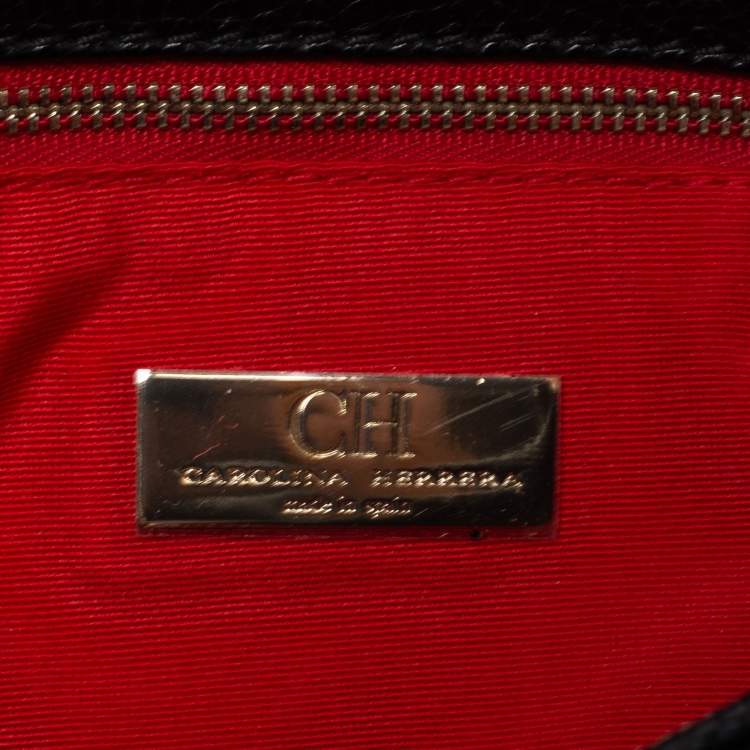 Pre Owned CH Carolina Herrera Black Leather Metal Flap Chain Clutch