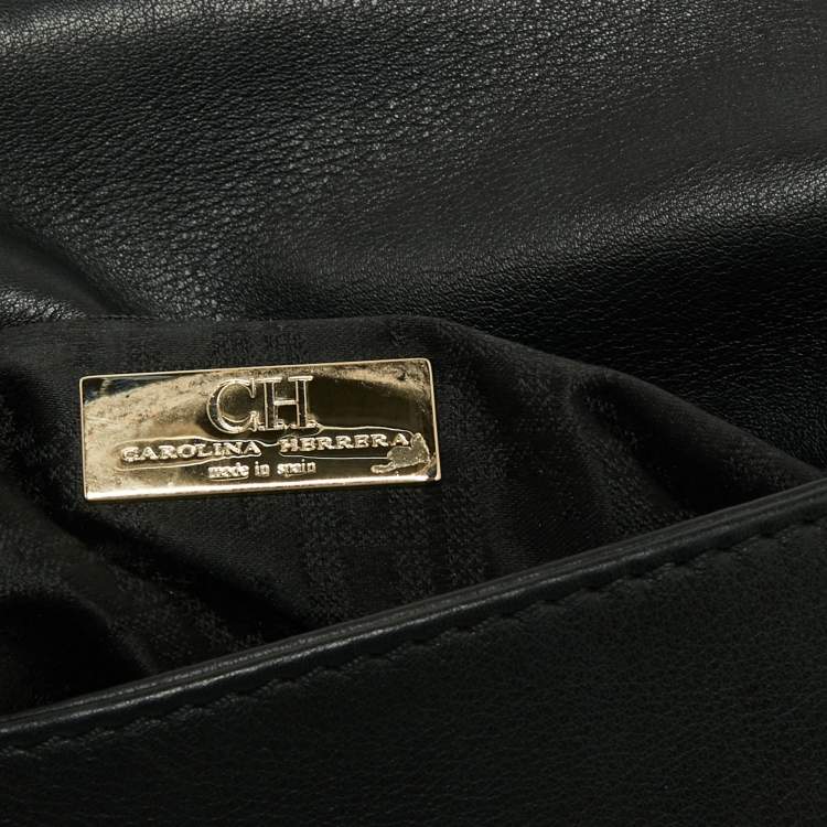 Pre Owned CH Carolina Herrera Black Leather Envelope Shoulder Bag