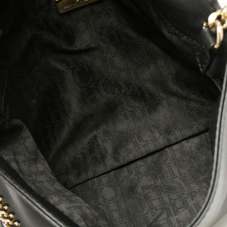 Pre Owned CH Carolina Herrera Black Leather Envelope Shoulder Bag
