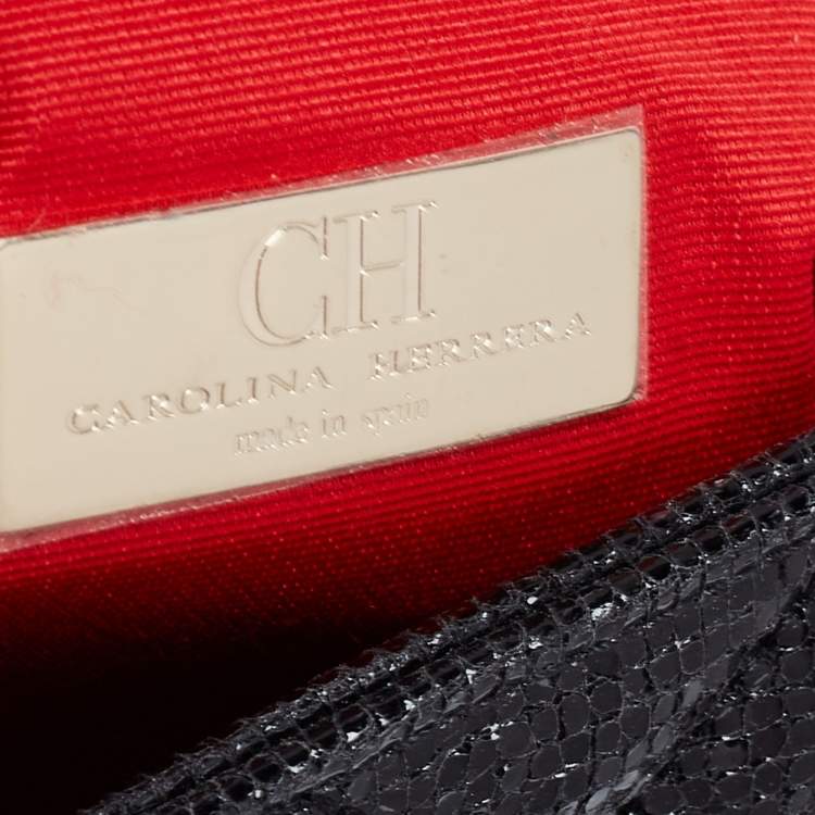 Pre Owned CH Carolina Herrera Black Quilted Shimmer Fabric Flap Chain Shoulder Bag