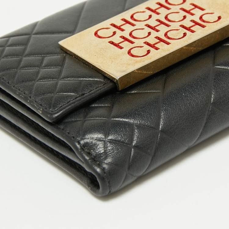 Pre Owned CH Carolina Herrera Black Quilted Leather Compact Wallet