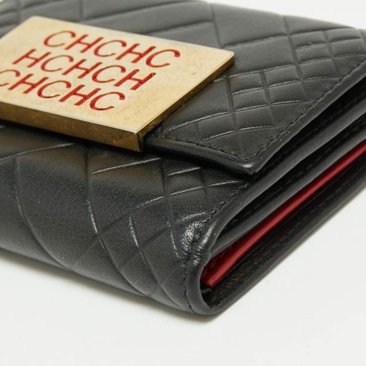 Pre Owned CH Carolina Herrera Black Quilted Leather Compact Wallet