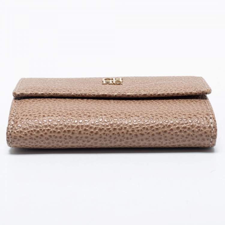 Pre Owned CH Carolina Herrera Beige Leather Flap Card Case